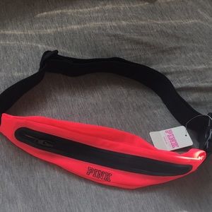 VS PINK HOT PINK FANNY PACK